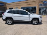 Used 2019 Jeep Cherokee Latitude w/ Popular Appearance Group image 5