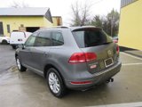 Used 2014 Volkswagen Touareg Sport image 6