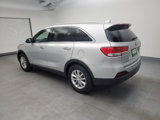 Used 2017 Kia Sorento LX w/ LX Convenience Package image 3