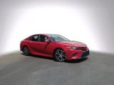 Used 2020 Toyota Camry SE image 2