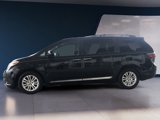 Used 2015 Toyota Sienna XLE image 2