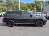 Used 2015 Nissan Pathfinder SV image 2