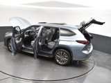Used 2021 Toyota Highlander Platinum image 2