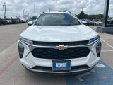 Used 2025 Chevrolet Trax LT w/ Driver Confidence Package image 2