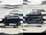 Used 2018 Volkswagen Tiguan SE w/ Panoramic Sunroof Package image 2