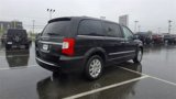 Used 2014 Chrysler Town & Country Touring w/ Driver Convenience Group image 6