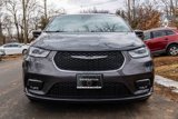 Used 2022 Chrysler Pacifica Touring-L image 2