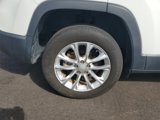 Used 2019 Jeep Cherokee Latitude w/ Popular Appearance Group image 5