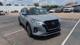 Used 2024 Nissan Kicks SV image 2