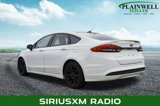 Used 2017 Ford Fusion SE image 2