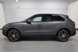 Used 2022 Porsche Cayenne image 2