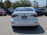 Used 2021 Volkswagen Jetta SE image 4