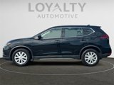 Used 2019 Nissan Rogue S image 2