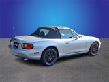 Used 2000 MAZDA MX-5 Miata image 4