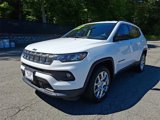 Used 2022 Jeep Compass Latitude image 3