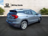 Used 2018 GMC Terrain SLE w/ Driver Convenience Package image 3
