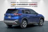 Used 2023 Nissan Rogue SV image 2
