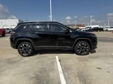 Used 2022 Jeep Compass Limited image 3