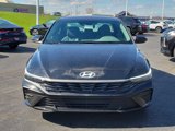 New 2025 Hyundai Elantra SE image 2