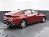 Certified 2025 Hyundai Elantra SE image 3