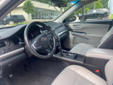 Used 2016 Toyota Camry SE image 2