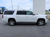 Used 2017 Chevrolet Suburban LT image 3