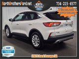 Certified 2022 Ford Escape SE image 2