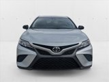 Used 2020 Toyota Camry SE image 2