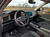 Used 2024 Volkswagen Atlas SE image 4