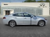 Used 2017 INFINITI Q70 3.7 image 3