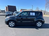 Used 2017 Kia Soul w/ Convenience Package image 4