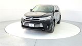 Used 2018 Toyota Highlander XLE image 2