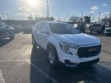 Used 2022 GMC Terrain SLE image 3