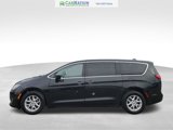 Used 2017 Chrysler Pacifica Touring Plus image 2