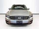 Used 2021 Volkswagen Tiguan SE w/ Panoramic Sunroof Package image 2