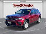 Certified 2023 Jeep Grand Cherokee Laredo w/ Trailer Tow Prep Group (B) image 3