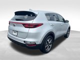 Used 2022 Kia Sportage LX image 3