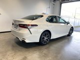 Used 2023 Toyota Camry SE image 3