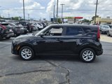 Used 2022 Kia Soul LX w/ Technology Package image 4