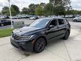 Used 2022 Volkswagen Tiguan SE image 3