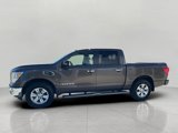 Used 2017 Nissan Titan SV image 6