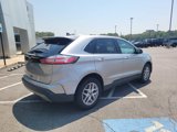 Used 2023 Ford Edge SEL image 3