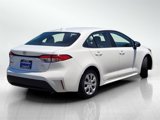 Used 2021 Toyota Corolla LE image 4