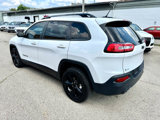 Used 2018 Jeep Cherokee Latitude w/ Altitude Package image 4