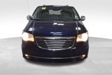 Used 2016 Chrysler Town & Country Touring-L image 3