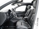 Used 2024 Porsche Macan image 6