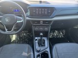 Used 2022 Volkswagen Taos SE image 4