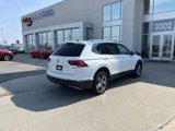 Used 2021 Volkswagen Tiguan SEL image 4