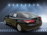Used 2018 Toyota Camry SE image 5