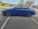 Used 2023 Hyundai Elantra SEL w/ Cargo Package image 2